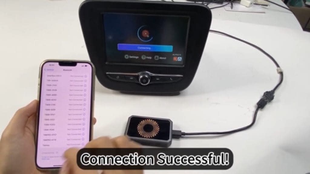 Carplux Connect 3X – Wireless CarPlay Adapter